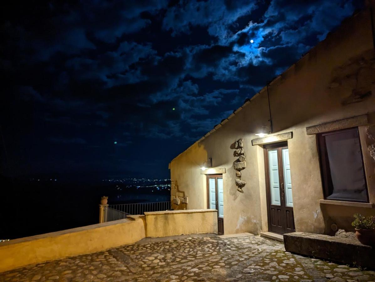 Case Al Borgo - Albergo Diffuso Agira Exterior photo