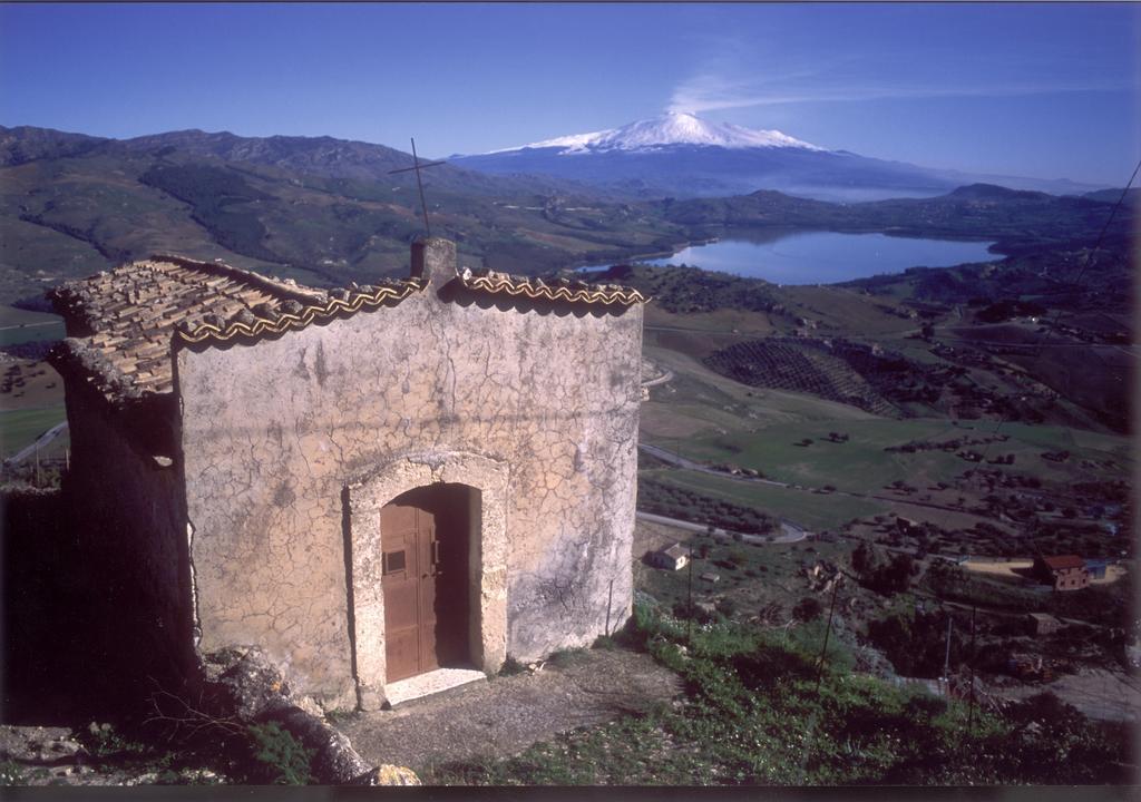 Case Al Borgo - Albergo Diffuso Agira Exterior photo